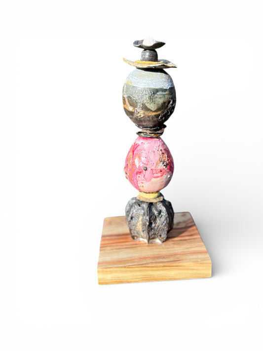 Looking West -Totem sculpture